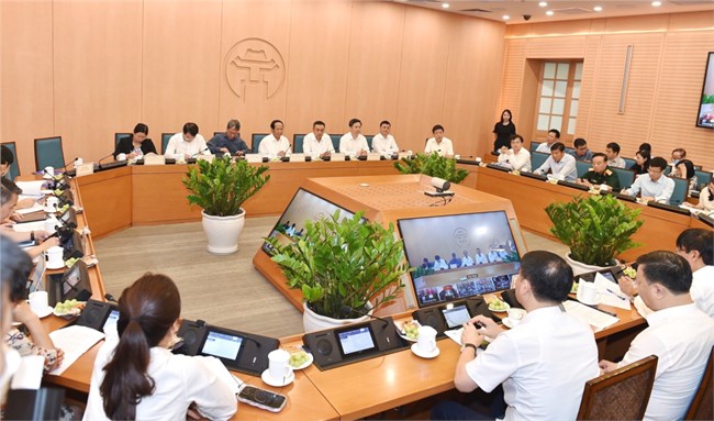 Phó Thủ tướng Lê Văn Thành họp kiểm tra, đôn đốc tháo gỡ khó khăn giải ngân vốn đầu tư công của Hà Nội (26/8/2022)